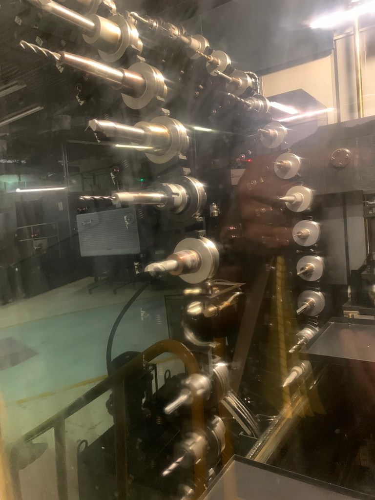 MAKINO MAG3 5Axis CNC High Speed Horizontal Profiler With 10 APC