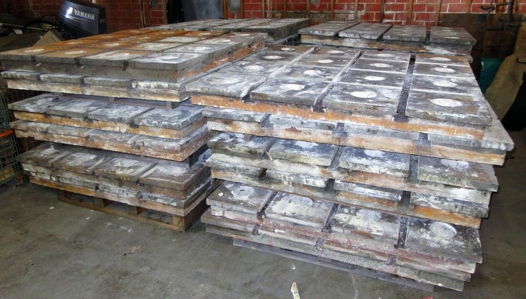 T-Slotted-Floor-Plates-(12)-58.5-x-58.5-Cast-Iron