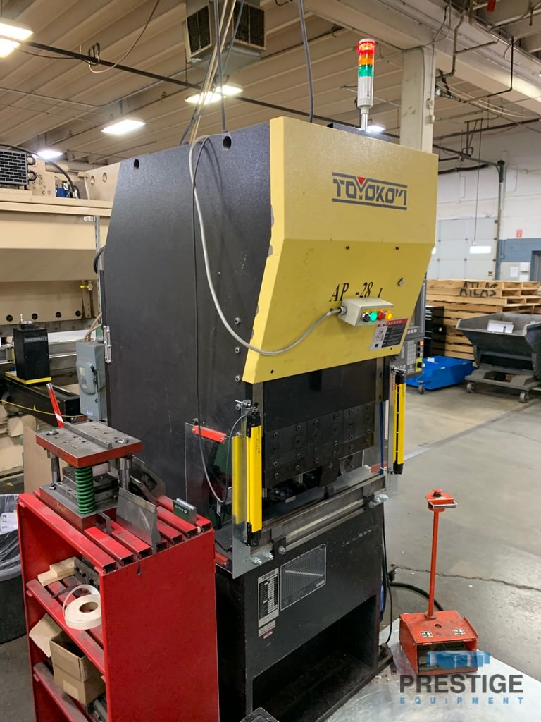 Toyokoki APB286U 30 Ton Electric Servo 2Axis CNC Press Brake Brakes Press Hydraulic Ref