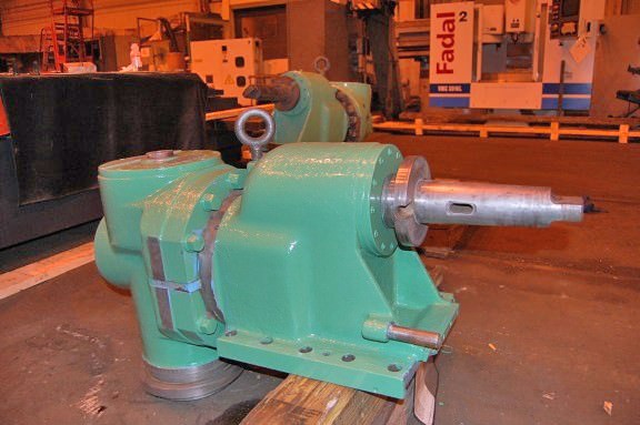 Giddings-&-Lewis-Right-Angle-Milling-Attachment
